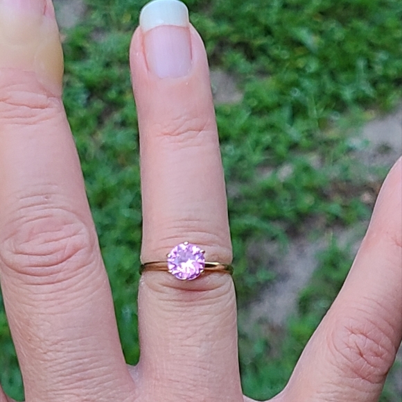 Sapphire solitaire 10kt ring - Picture 7 of 7